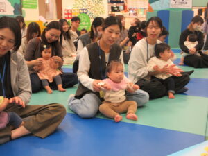 赤ちゃんイベント ハロウィンはいはいチャレンジ🥇