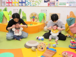 赤ちゃんイベント♪　ブロックであそぼう　