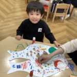 切って、貼って、描いて楽しもう！こいのぼりコラージュ