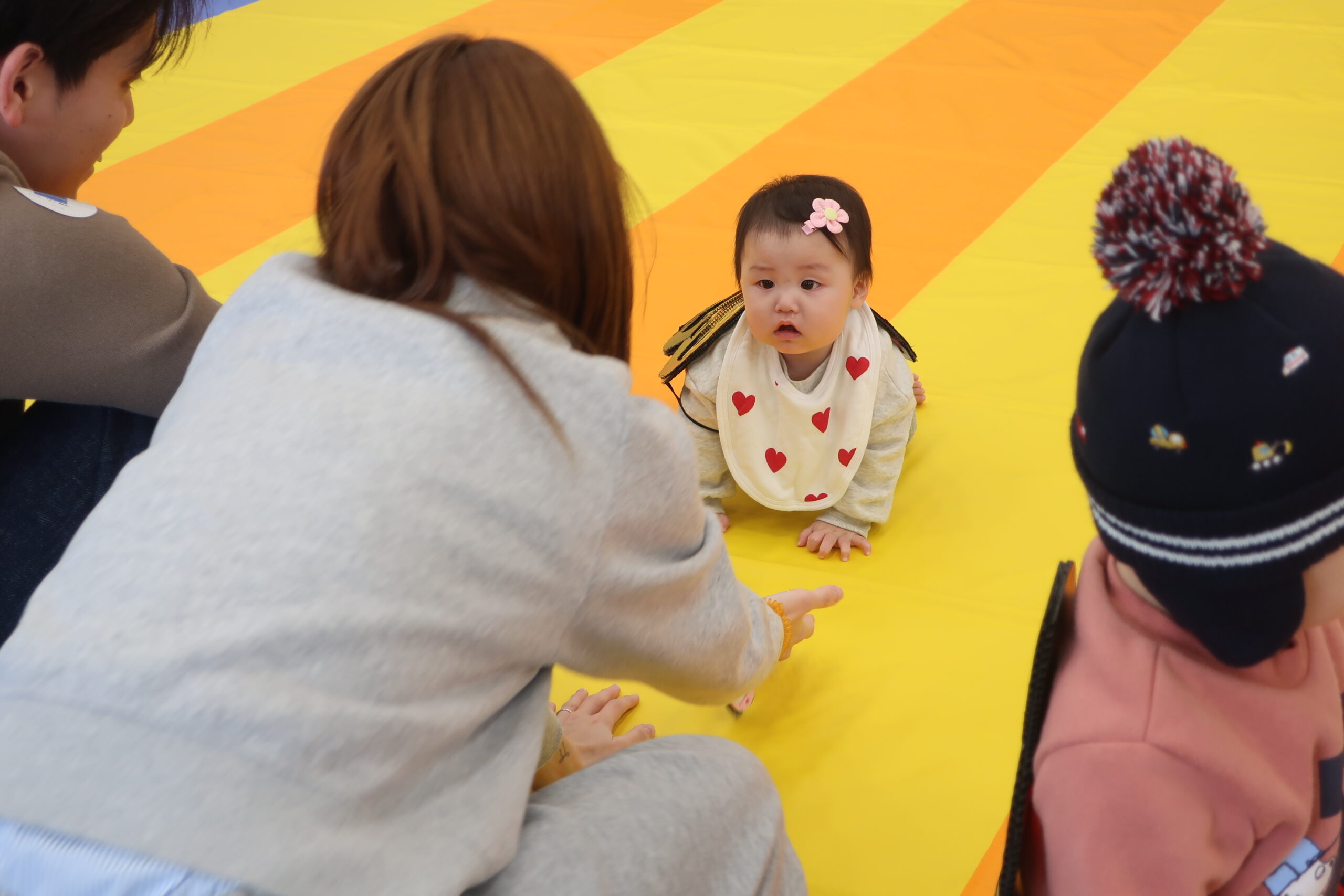 【ベビーイベント】1月のハイハイレース！