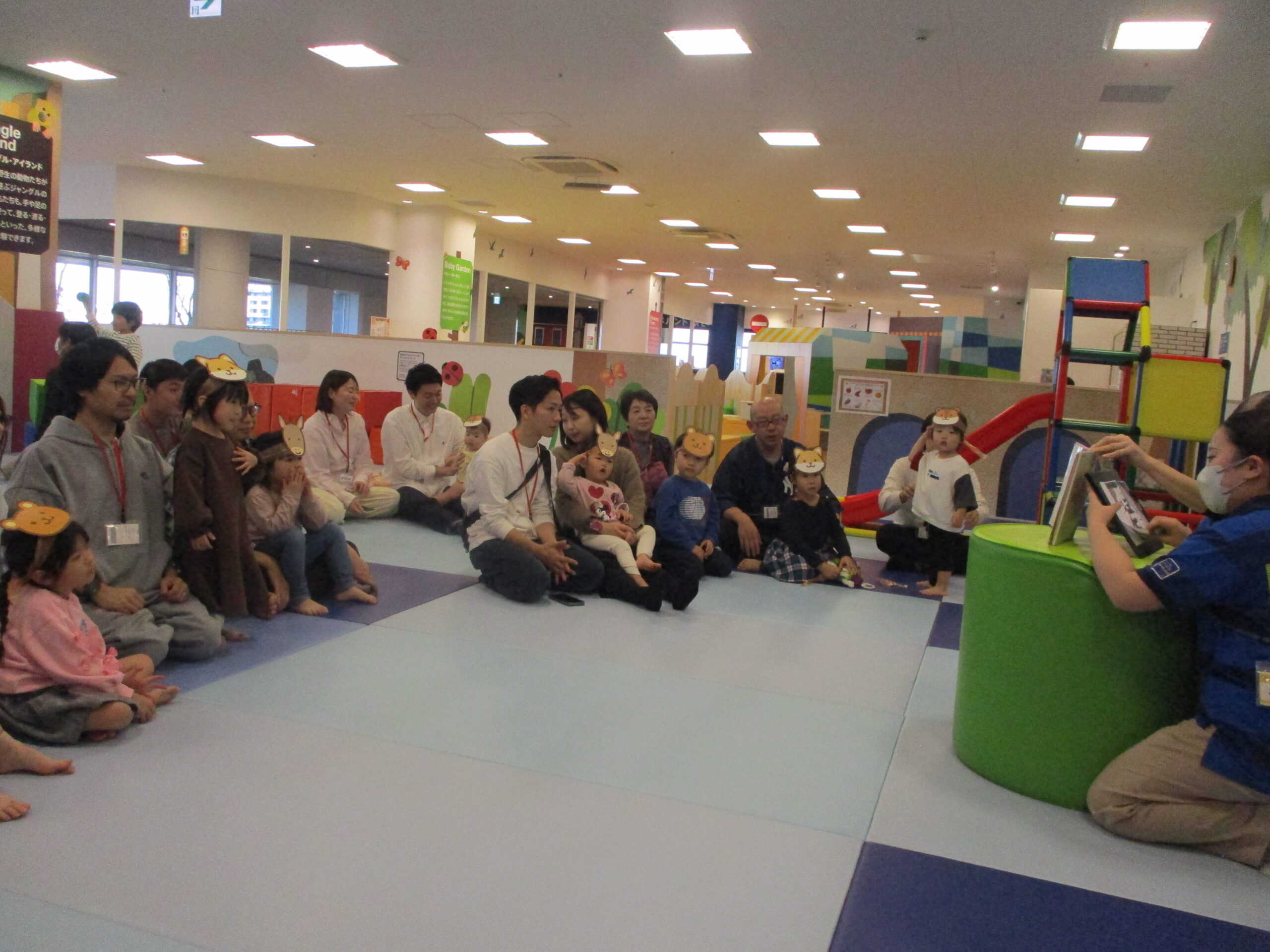 絵本よみきかせ