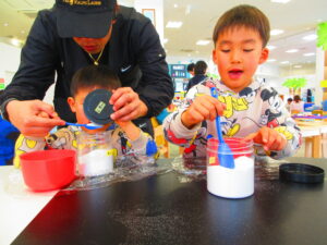 親子で楽しむ♪3月クラフト体験会の様子！